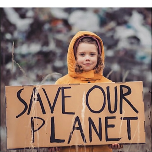 Meet your Posher, Sabrina - Picture 4 of 4